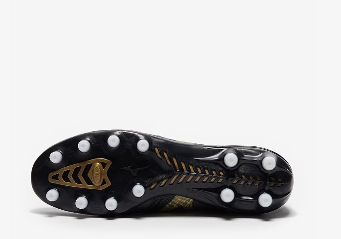 Mizuno Morelia Neo IV β Elite FG Boots - BLACK/GOLD