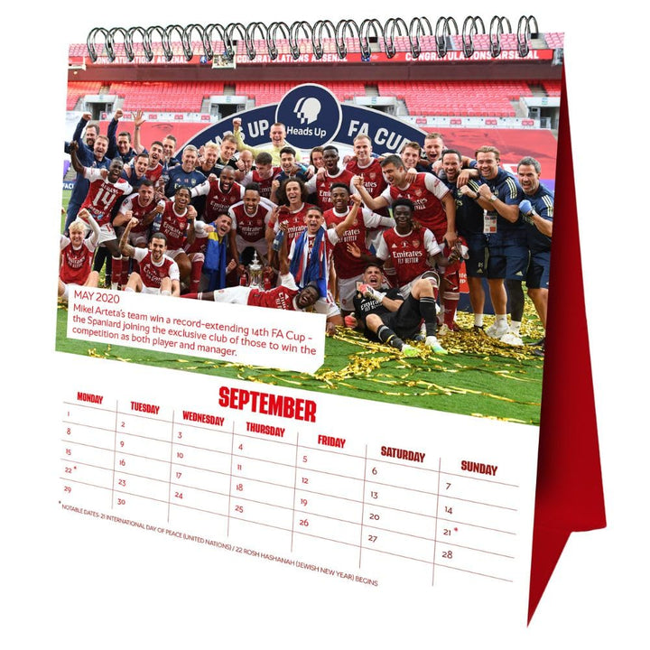 Arsenal FC Desktop Calendar 2025