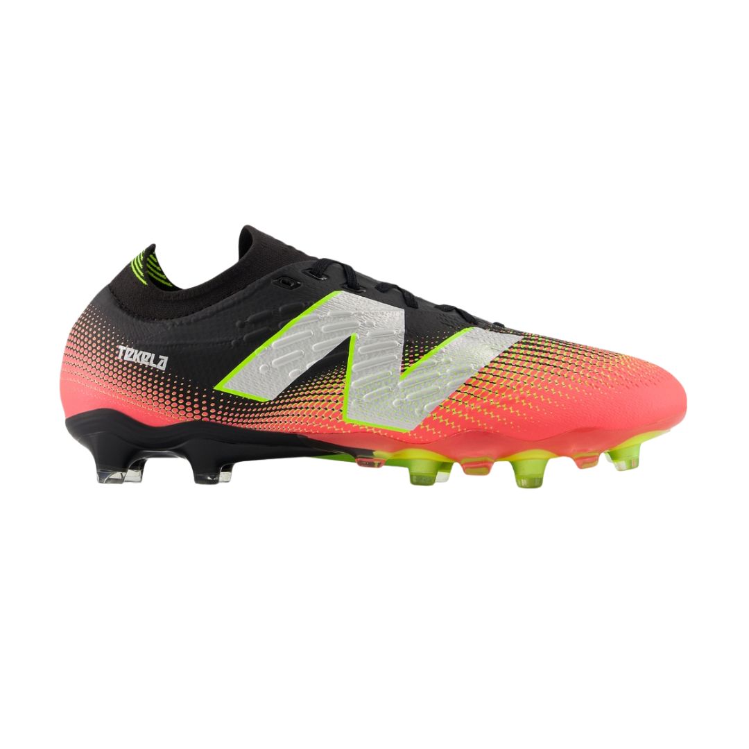 New Balance Tekela Pro Low Laced FG V4+ Boots -BLACK / PINK